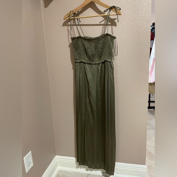 Zara Dresses & Skirts - Zara Elegant Olive Green Maxi Dress with adjustable tie straps